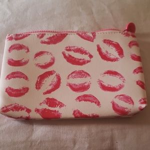 Makeup pouch
